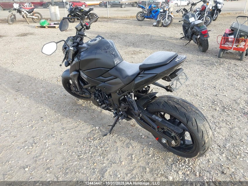 JS1C533B6L7100929 2020 SUZUKI GSX-S photo no. 3