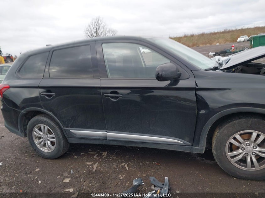 JA4AZ2A32LZ613438 2020 MITSUBISHI OUTLANDER photo no. 13
