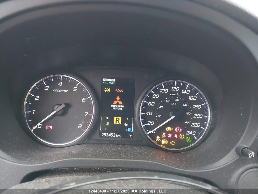 JA4AZ2A32LZ613438 2020 MITSUBISHI OUTLANDER photo no. 7