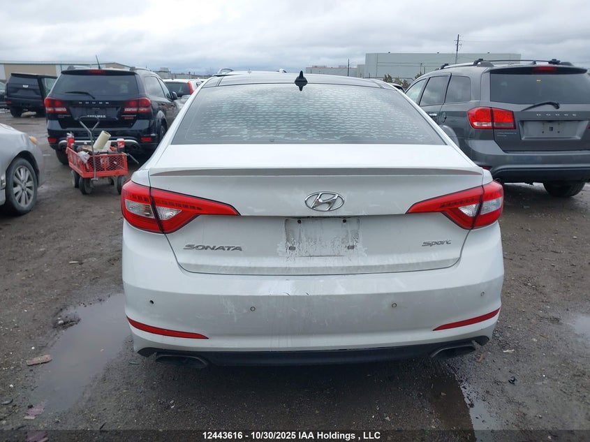5NPE34AF4FH065310 2015 HYUNDAI SONATA photo no. 17