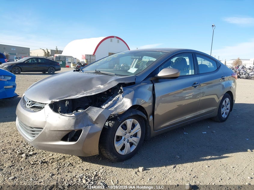 5NPDH4AE1DH425442 2013 HYUNDAI ELANTRA photo no. 2