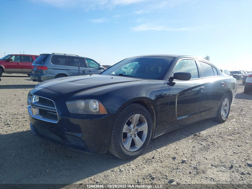 2C3CDXBG0DH634693 2013 DODGE CHARGER photo no. 2