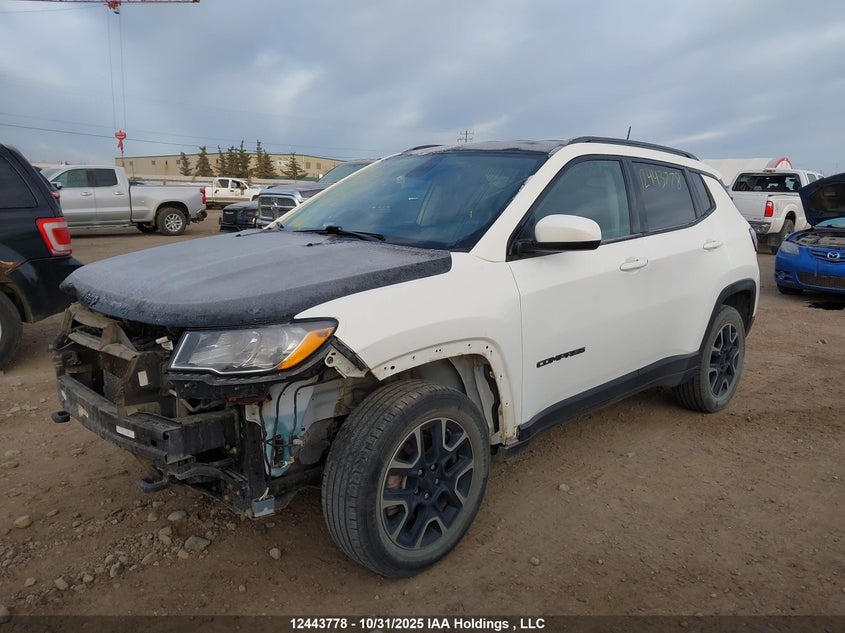 3C4NJDAB0KT756766 2019 JEEP COMPASS photo no. 2