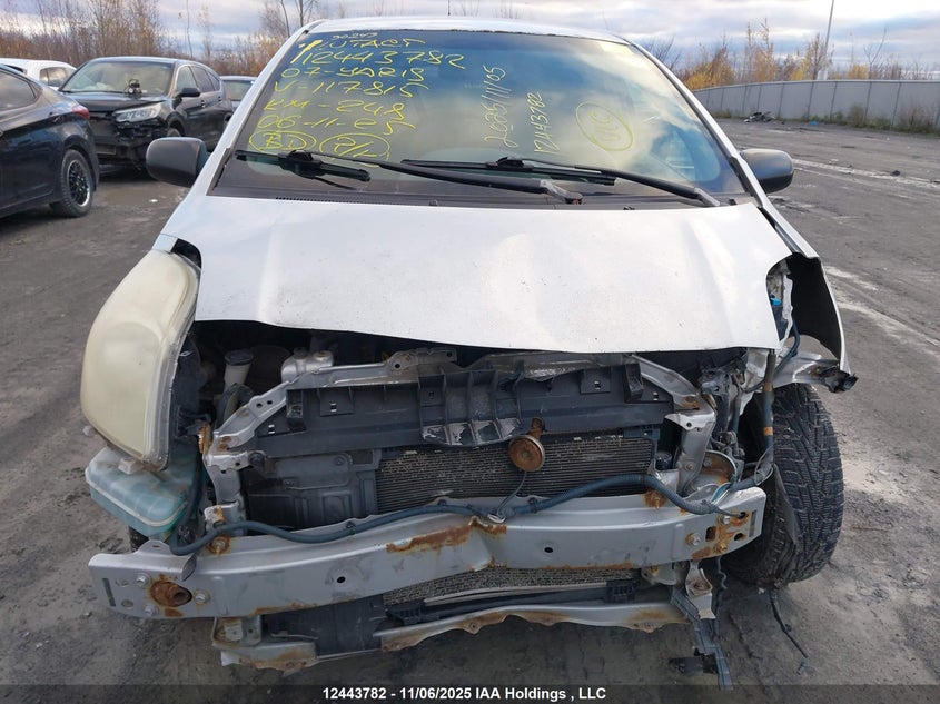 JTDKT923275117815 2007 TOYOTA YARIS photo no. 13