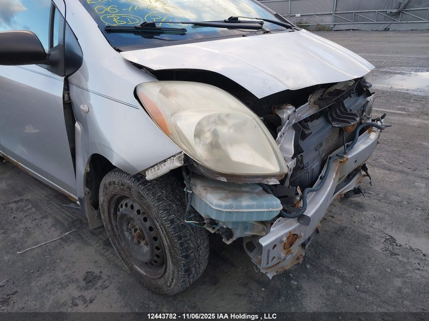 JTDKT923275117815 2007 TOYOTA YARIS photo no. 21