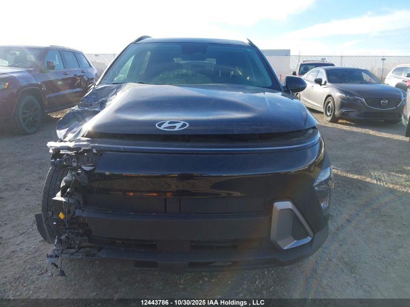 2025 Hyundai Kona Sel VIN: KM8HBCAB0SU249579 Lot: 12443786