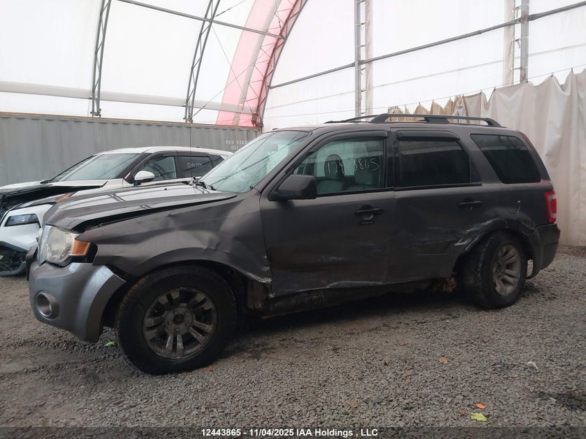 1FMCU9DG2BKA23358 2011 FORD ESCAPE photo no. 15