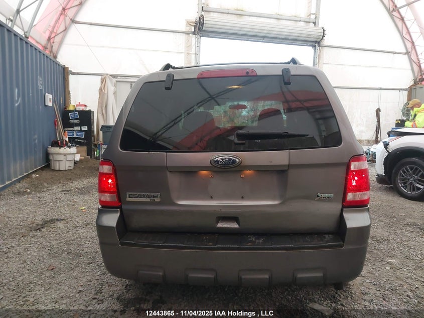 1FMCU9DG2BKA23358 2011 FORD ESCAPE photo no. 17