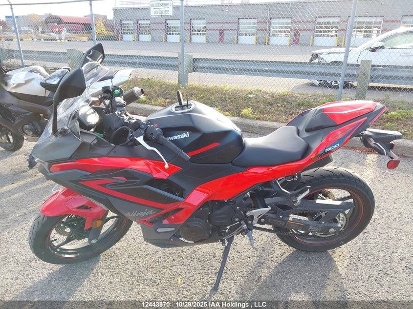 ML5EXGJ16SDA60827 2025 KAWASAKI NINJA photo no. 16