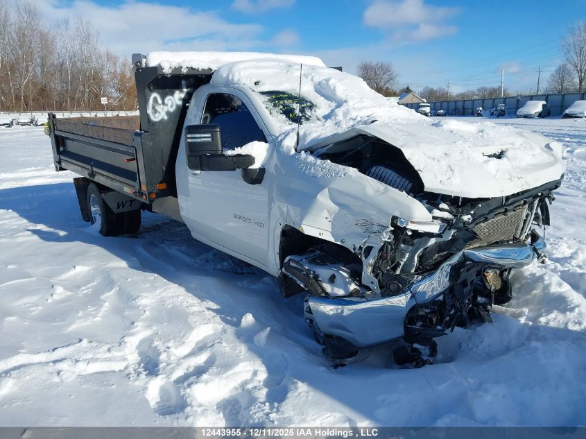 CHEVROLET SILVERADO 3500 LT
