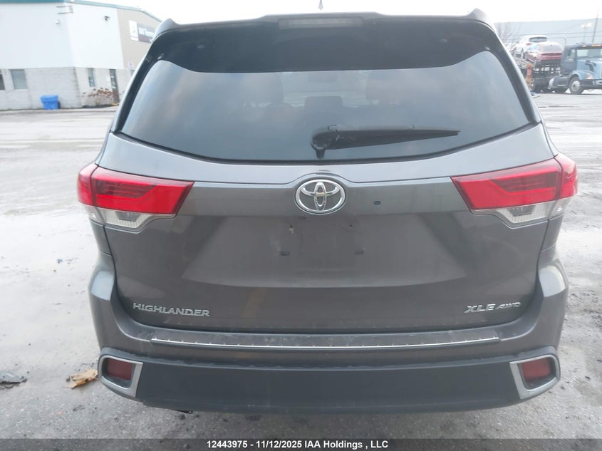 5TDJZRFH6KS573142 2019 TOYOTA HIGHLANDER photo no. 16