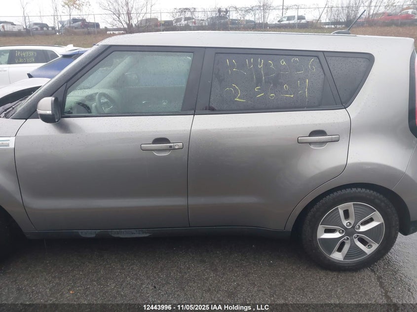 KNDJR3AE5H7025694 2017 KIA SOUL EV photo no. 14