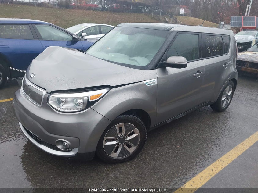 KNDJR3AE5H7025694 2017 KIA SOUL EV photo no. 2
