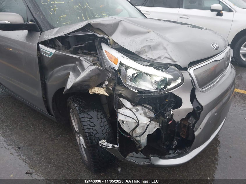 KNDJR3AE5H7025694 2017 KIA SOUL EV photo no. 6