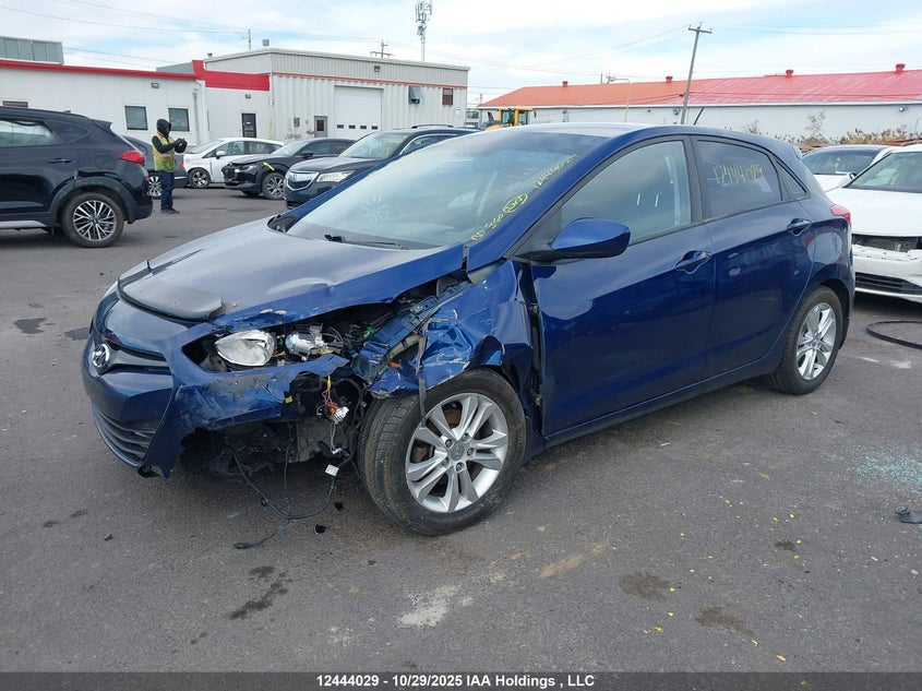 KMHD35LE1DU041518 2013 HYUNDAI ELANTRA photo no. 2
