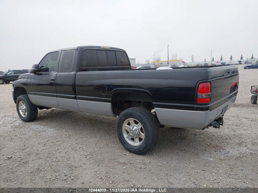 1996 Dodge Ram 2500 VIN: 1B7KF23C1TJ131560 Lot: 12444039