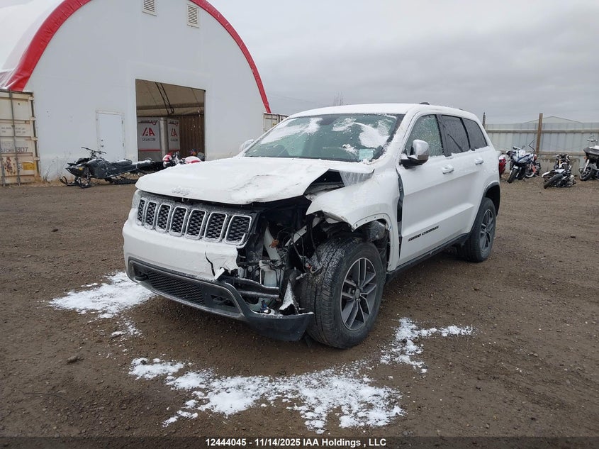 1C4RJFBT4HC935823 2017 JEEP GRAND CHEROKEE photo no. 2