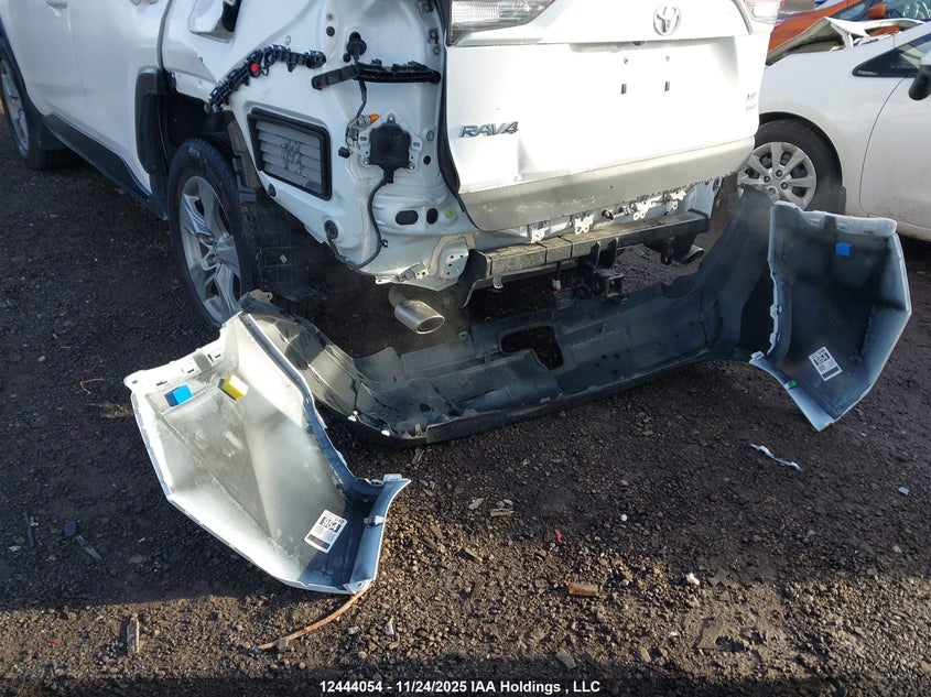 2T3R1RFV4PC389602 2023 TOYOTA RAV 4 photo no. 12