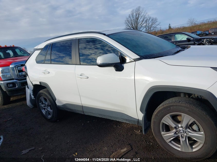 2T3R1RFV4PC389602 2023 TOYOTA RAV 4 photo no. 14