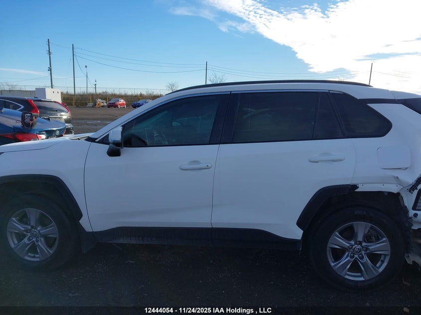 2T3R1RFV4PC389602 2023 TOYOTA RAV 4 photo no. 15