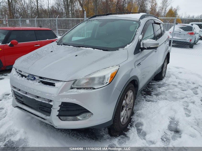 1FMCU9H92DUD73074 2013 FORD ESCAPE photo no. 2