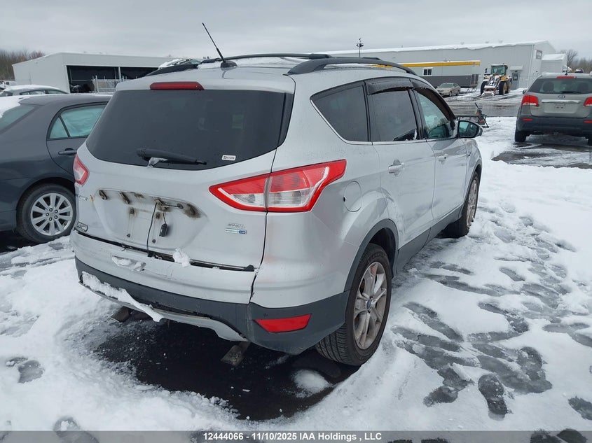 1FMCU9H92DUD73074 2013 FORD ESCAPE photo no. 4