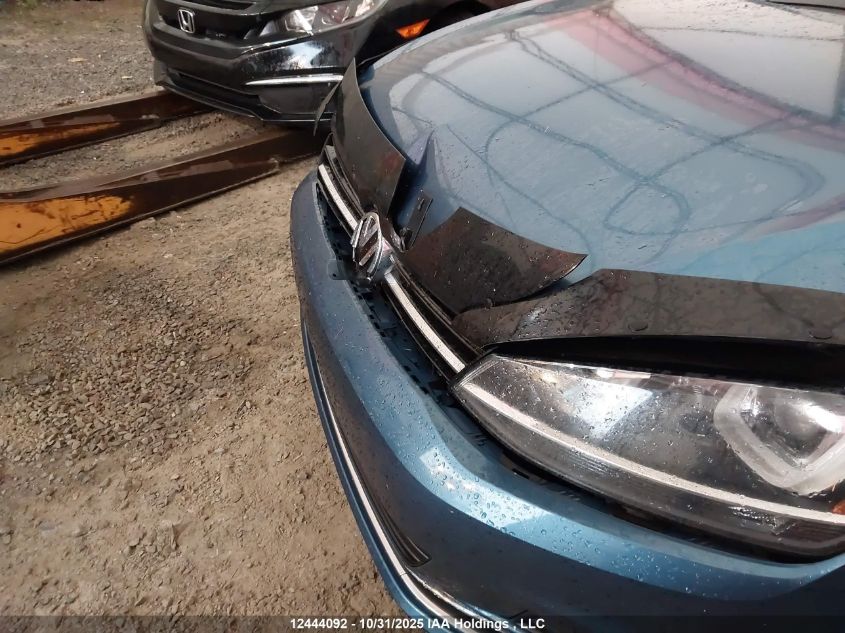 2015 Volkswagen Golf 1.8 Tsi Comfortline/1.8 Tsi Highline/1.8 Tsi Trendline VIN: 3VW117AUXFM077005 Lot: 12444092