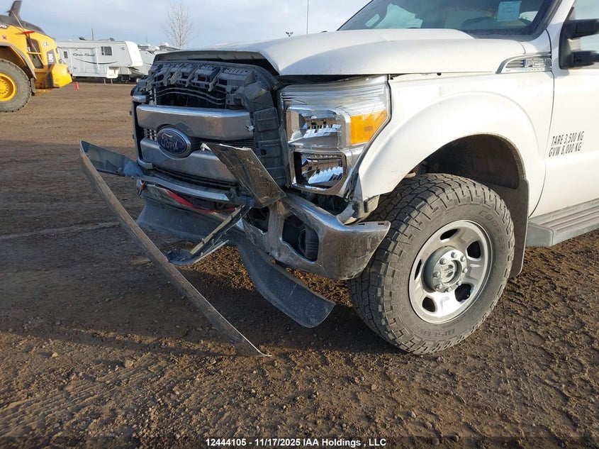2013 Ford F250 Super Duty VIN: 1FT7W2B65DEB82748 Lot: 12444105