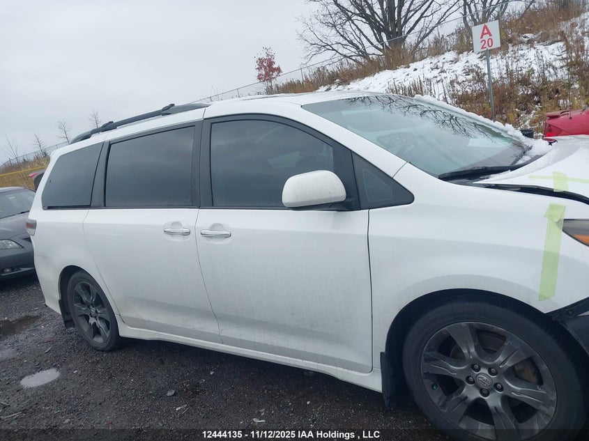 5TDXK3DC4FS562357 2015 TOYOTA SIENNA photo no. 13