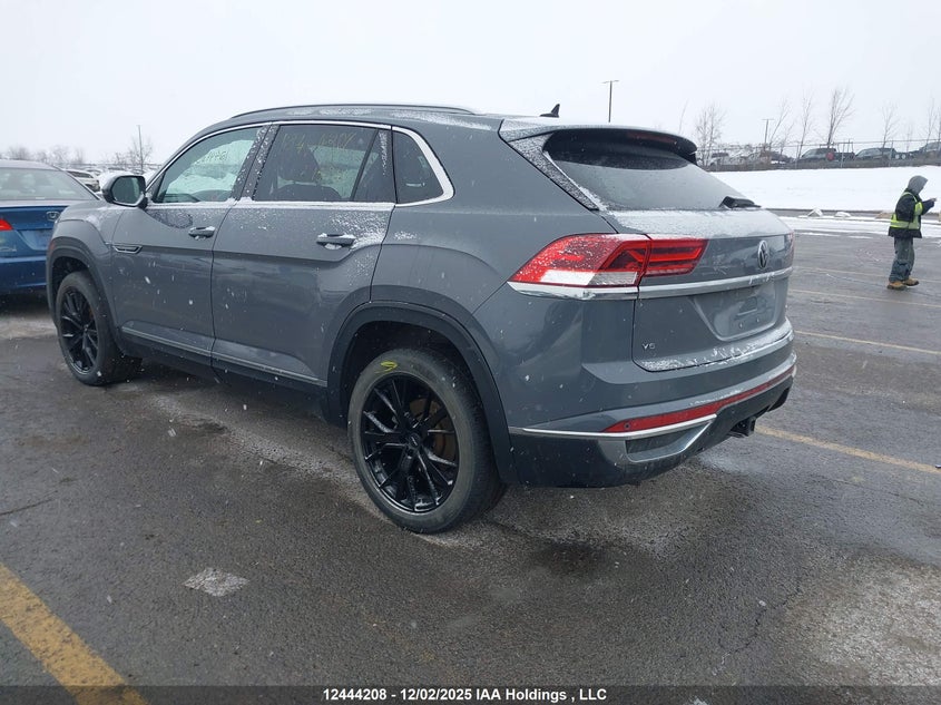 1V2BE2CA1MC215240 2021 VOLKSWAGEN ATLAS CROSS SPORT photo no. 3