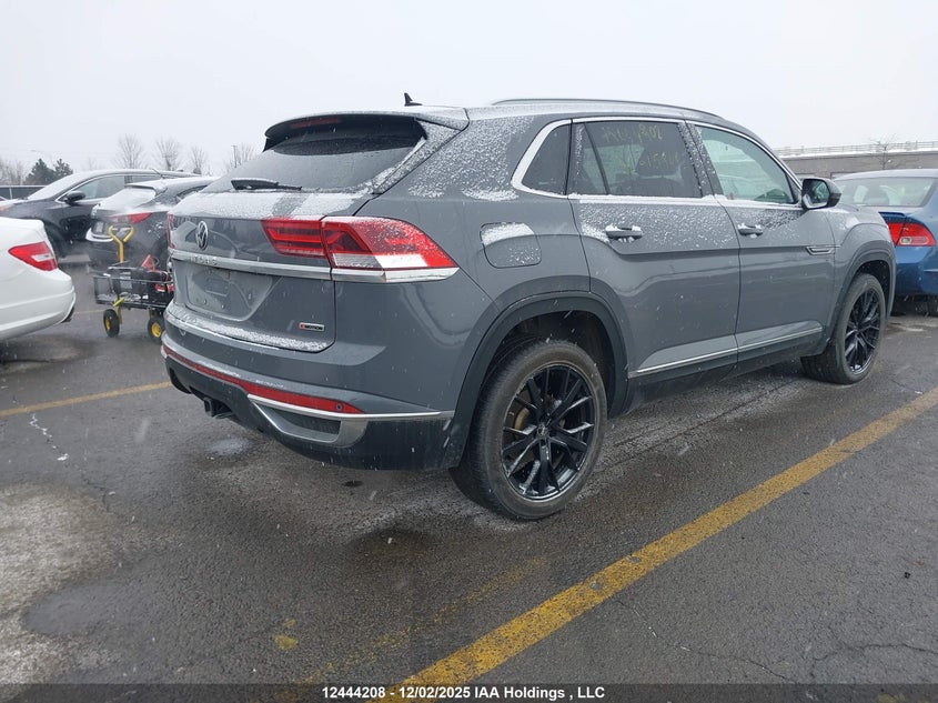1V2BE2CA1MC215240 2021 VOLKSWAGEN ATLAS CROSS SPORT photo no. 4