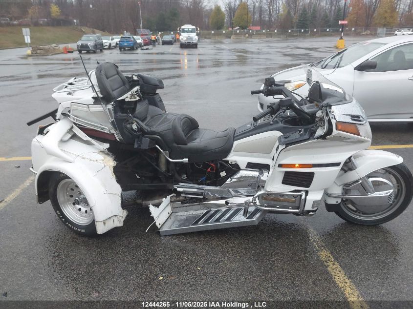 1996 Honda Gl1500 Se VIN: 1HFSC225XTA800555 Lot: 12444265