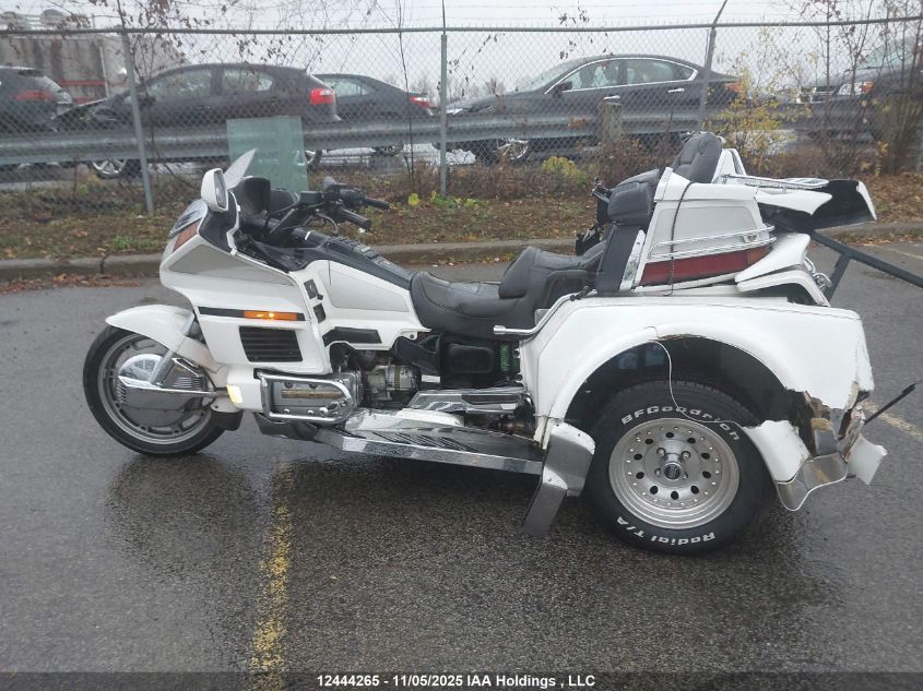 1996 Honda Gl1500 Se VIN: 1HFSC225XTA800555 Lot: 12444265