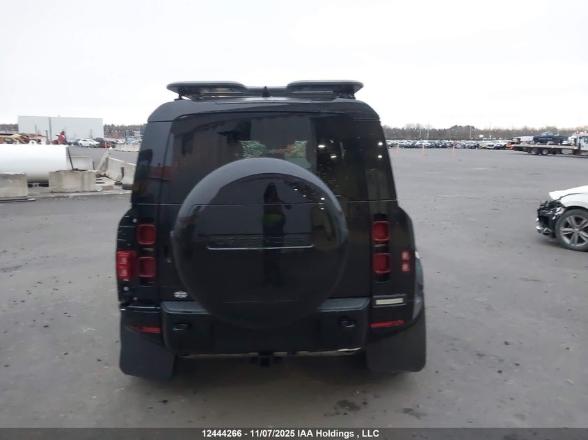 SALE27EU8S2456784 2025 LAND ROVER DEFENDER photo no. 17