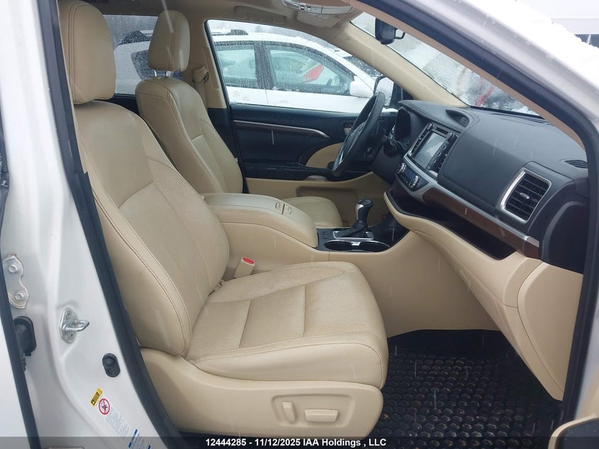 5TDDCRFH8FS013546 2015 TOYOTA HIGHLANDER photo no. 5