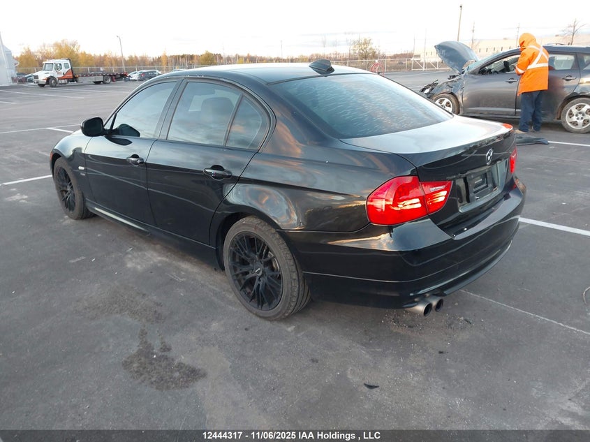 WBAPK7C53AA462926 2010 BMW 3ER photo no. 3