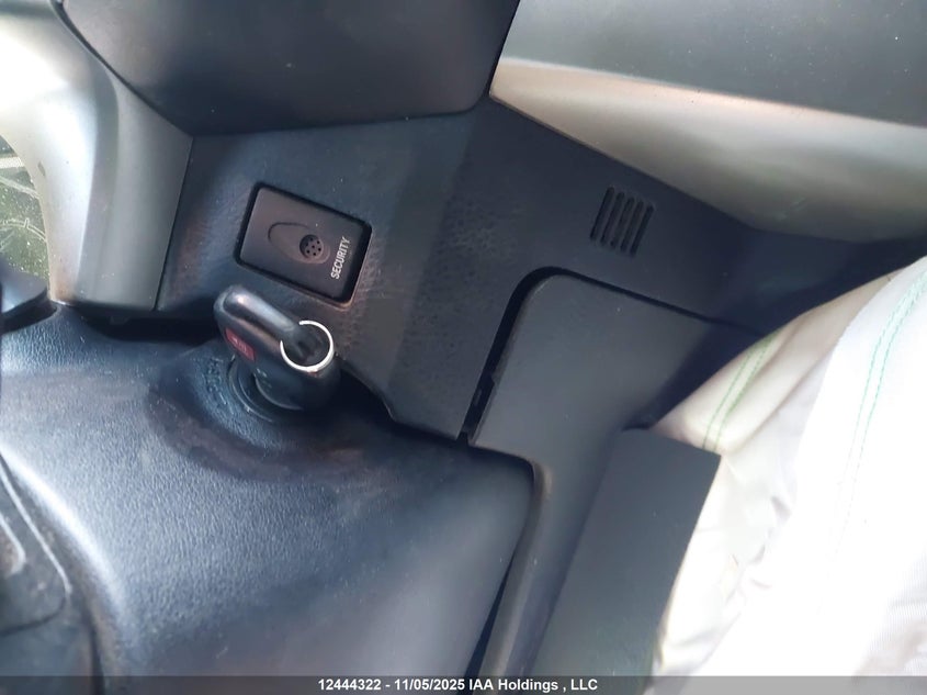 2T3RFREV2FW351138 2015 TOYOTA RAV 4 photo no. 11