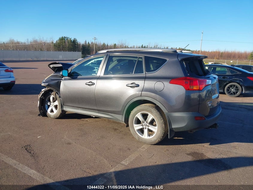 2T3RFREV2FW351138 2015 TOYOTA RAV 4 photo no. 3