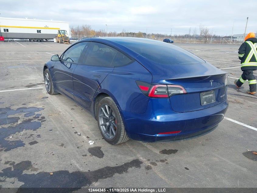 5YJ3E1EB1NF307233 2022 TESLA MODEL 3 photo no. 3