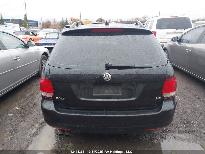 2013 Volkswagen Golf 2.5 VIN: 3VWPX7AJXDM617917 Lot: 12444361