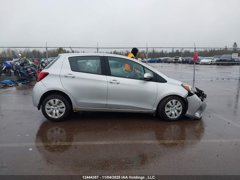 VNKKTUD34FA019849 2015 TOYOTA YARIS photo no. 13