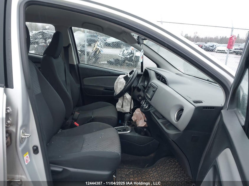 VNKKTUD34FA019849 2015 TOYOTA YARIS photo no. 5