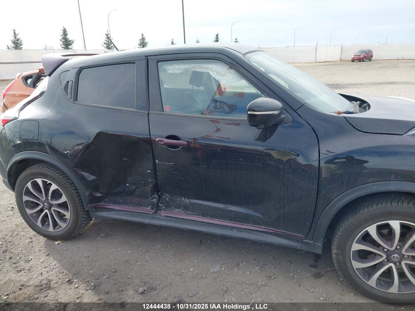 2015 Nissan Juke Sl/Sv VIN: JN8AF5MV6FT558629 Lot: 12444438