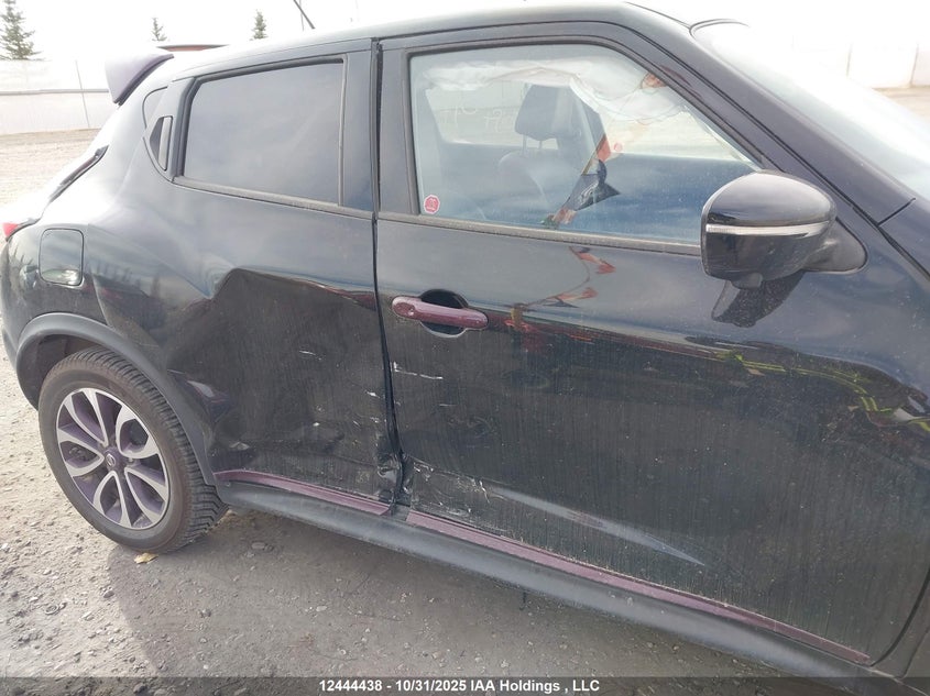 2015 Nissan Juke Sl/Sv VIN: JN8AF5MV6FT558629 Lot: 12444438