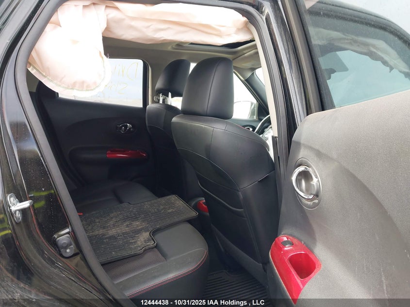 2015 Nissan Juke Sl/Sv VIN: JN8AF5MV6FT558629 Lot: 12444438