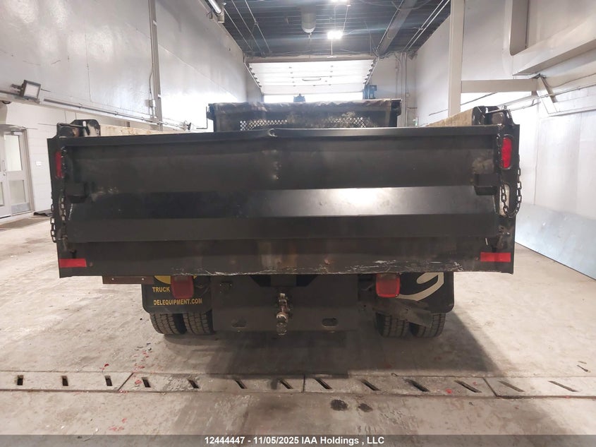 1FDUF5HT1FED22780 2015 FORD F550 photo no. 16