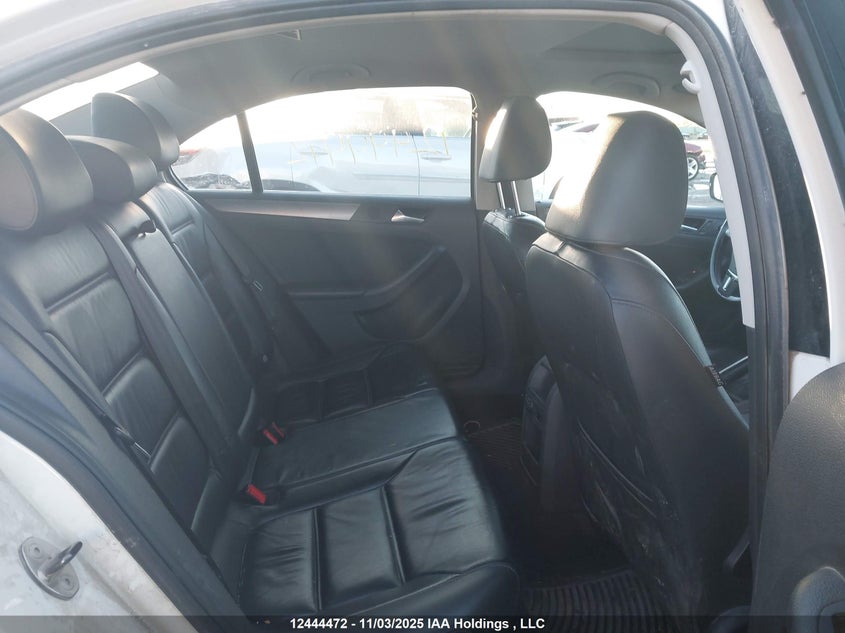 3VW3L7AJ2EM357105 2014 VOLKSWAGEN JETTA photo no. 8