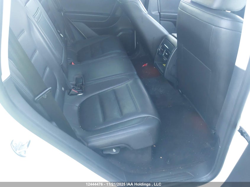 2013 Volkswagen Touareg VIN: WVGEP9BP3DD008135 Lot: 12444476