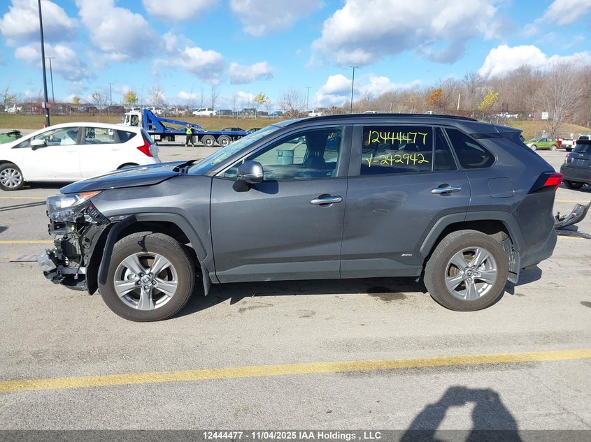 2T3BWRFV0RW242942 2024 TOYOTA RAV 4 photo no. 15
