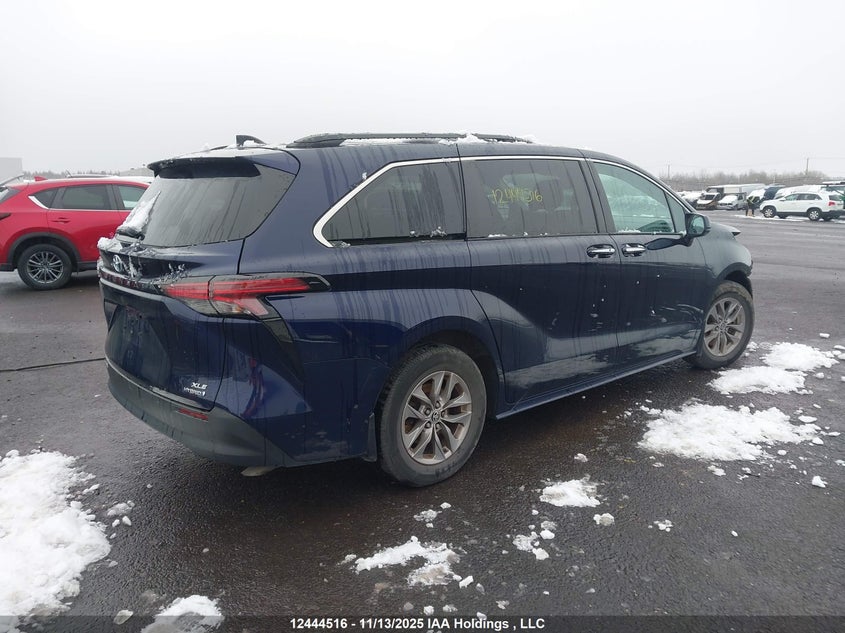 5TDGRKEC8NS107322 2022 TOYOTA SIENNA photo no. 4